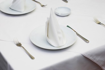bigstock-Empty-served-restaurant-table--18946685 (1).jpg