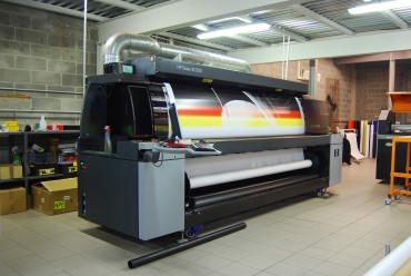 bigstock-Digital-printing--wide-format-23009198.jpg