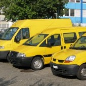 bigstock-Row-of-yellow-service-cars-26606465.jpg