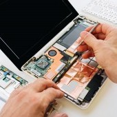 bigstock-The-Engineer-Repairs-The-Lapto-101761973.jpg