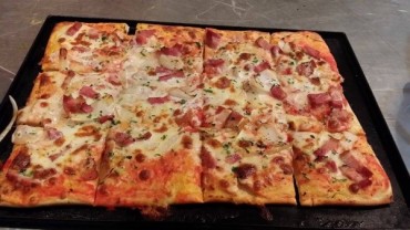 pizza_variada.jpg