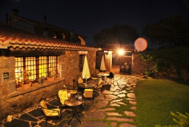 patio_(12).JPG