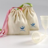 mooncup_A_o_B_bolsa_de_transporte_y_mooncup.jpg