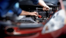 bigstock-Mechanic-working-in-auto-repai-80548367.jpg