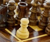 ESTRATEGIAS DE MERCADO